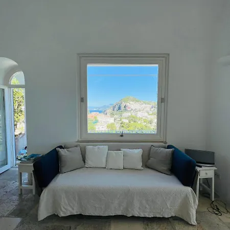 Casa Capaianca 빌라 카프리